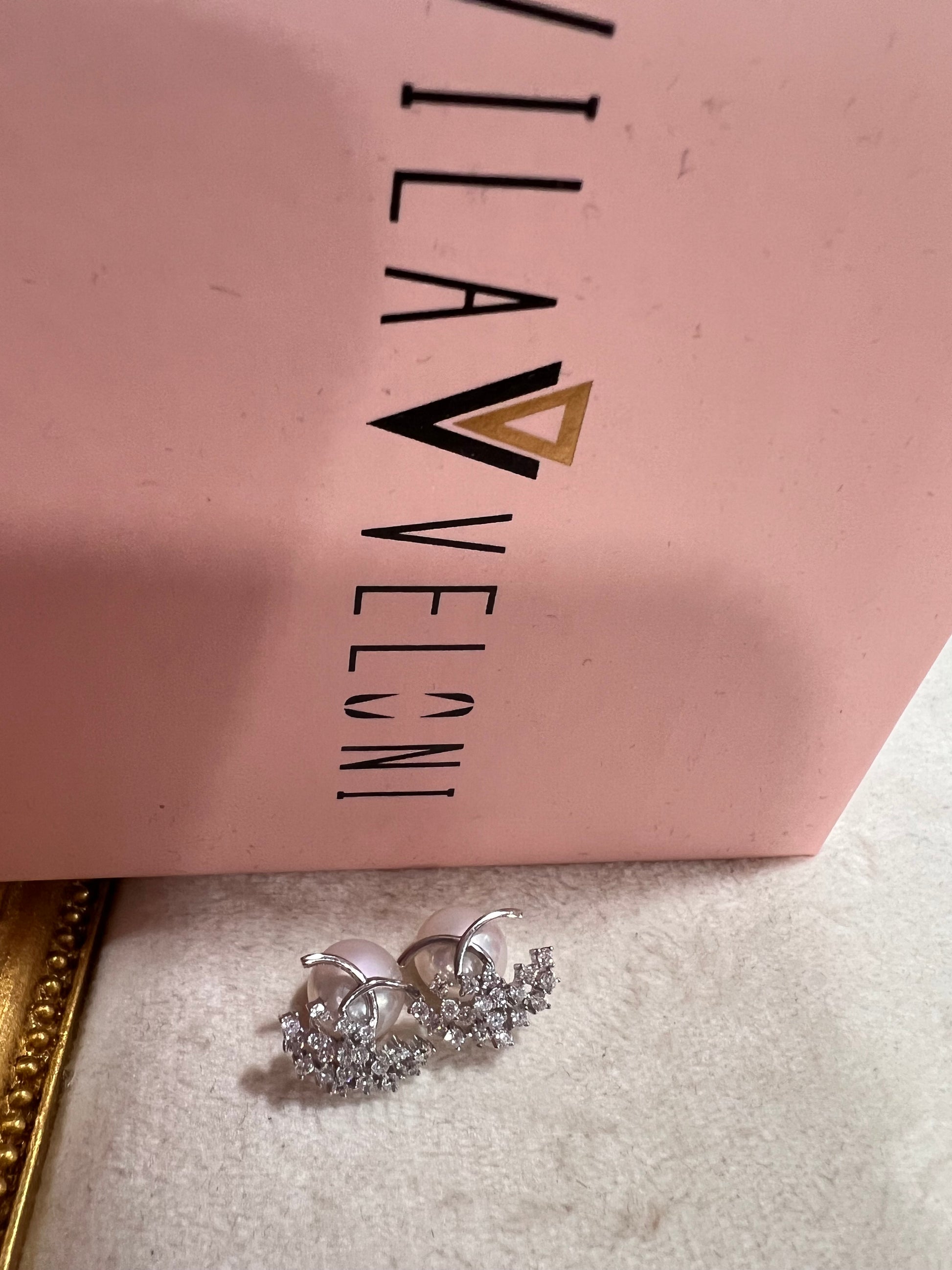 Aretes MADONA